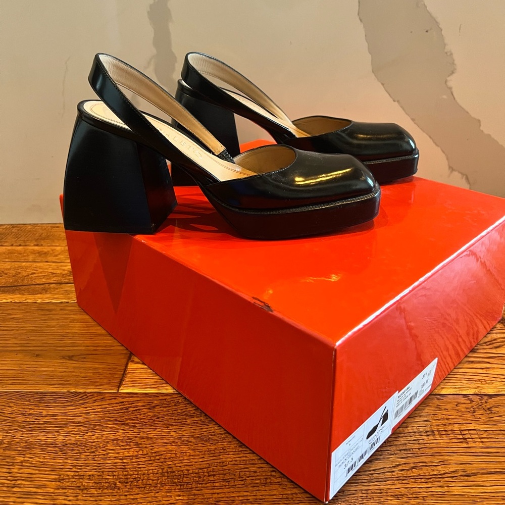 Nodaleto Bulla Jones 37.5. Black patent leather